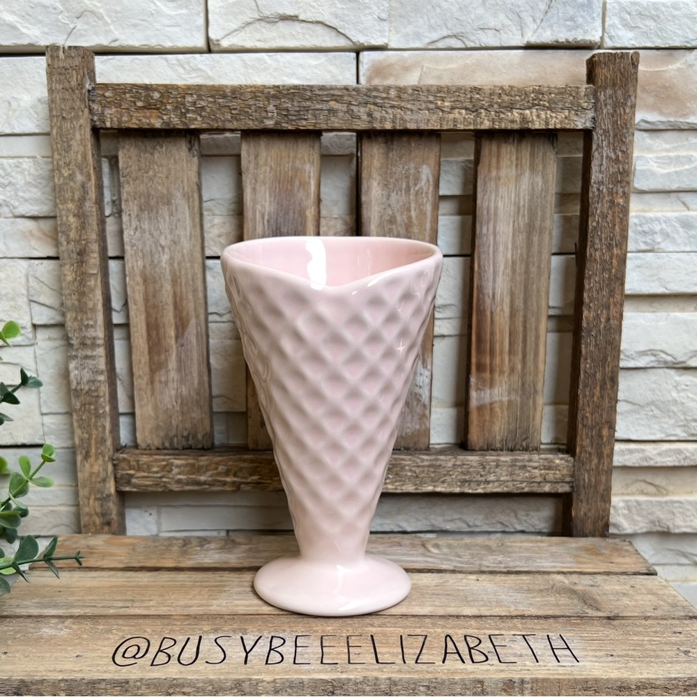 🆕 Pink Ceramic Waffle Cone Cup!